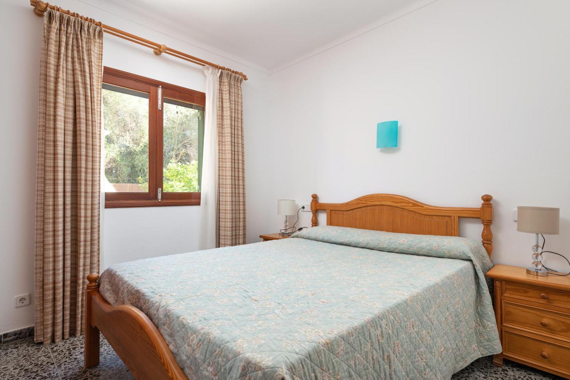 Amplia En Mallorca Con Jardin, 4 Y Zona Bbq Cerca Del Mar En Portocolom
