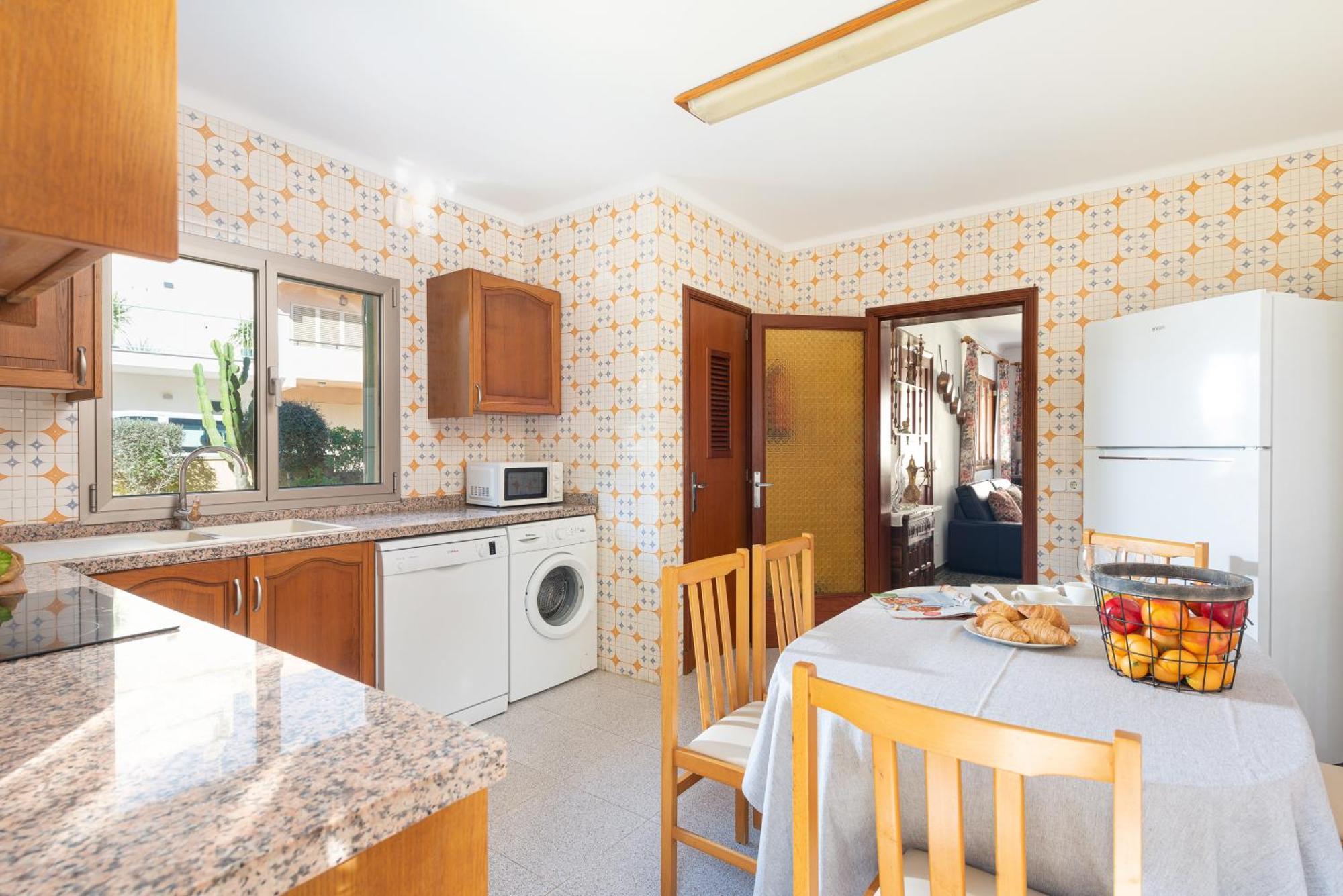Villa Amplia En Mallorca Con Jardin, 4 Y Zona Bbq Cerca Del Mar En Portocolom *