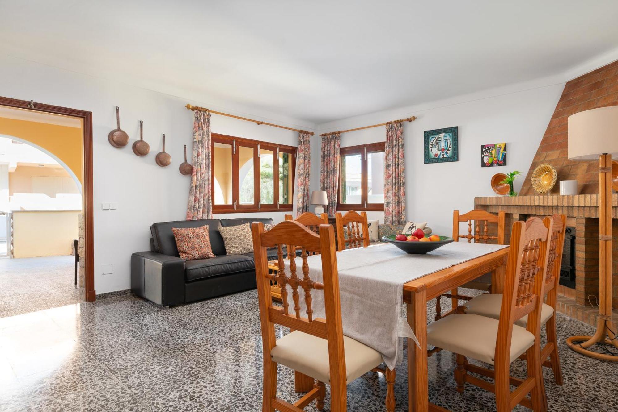 Amplia En Mallorca Con Jardin, 4 Y Zona Bbq Cerca Del Mar En Portocolom
